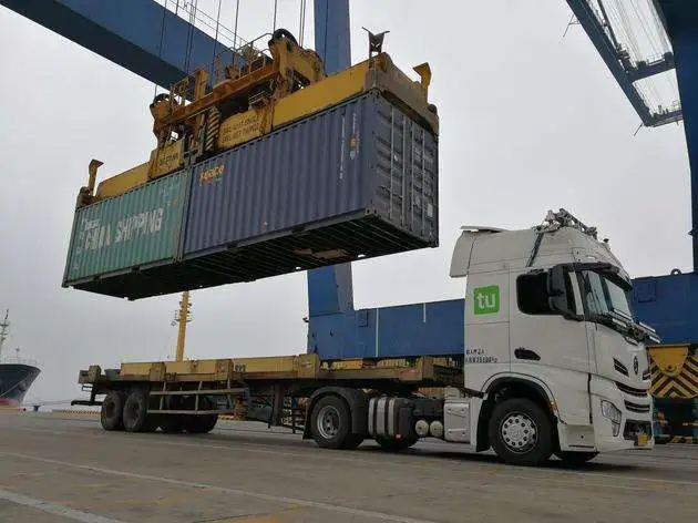 鸿运集运：针对集装箱运输的专业服务。